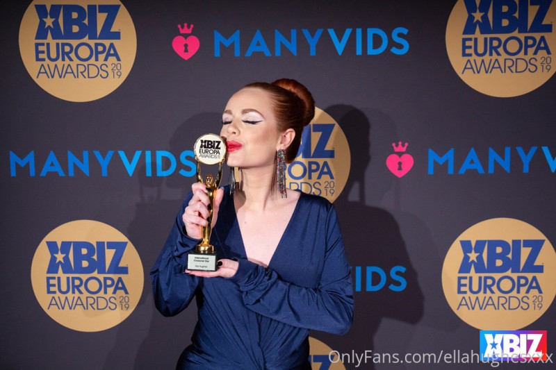 Ella Hughes - Leaked Content With Photos & Vides From Mega Nz