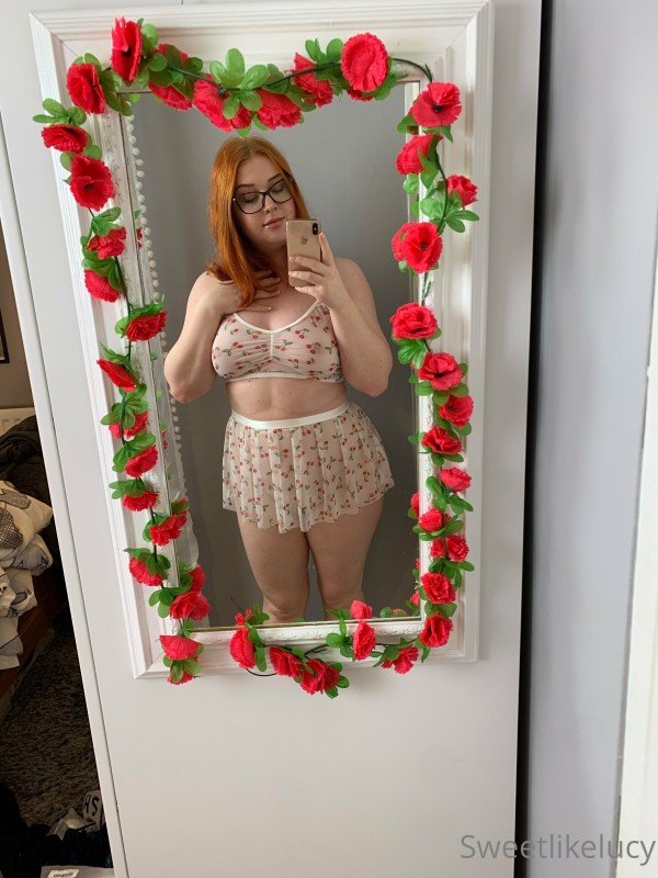 Lucylincoln - Leaked Content With Photos & Vides From Mega Nz