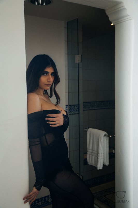 Mia Khalifa Nude Photos & Videos From Onlyfans For Free